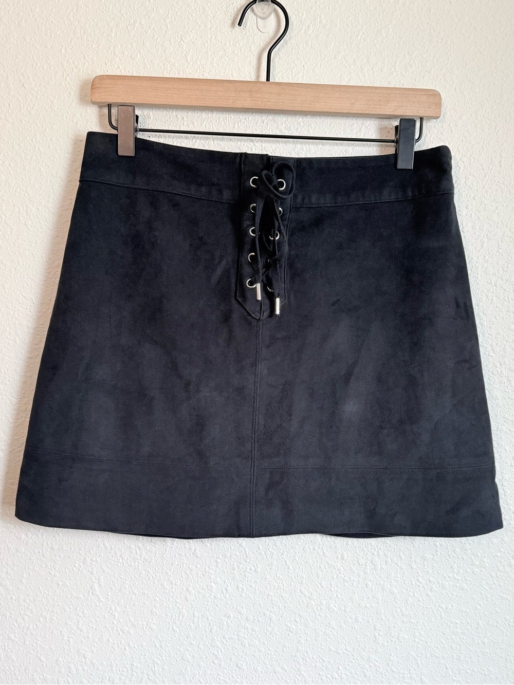 Y2K Abercrombie & Fitch Lace Up Mini Skirt Faux Suede Boho Chic Feminine - Picture 3 of 6